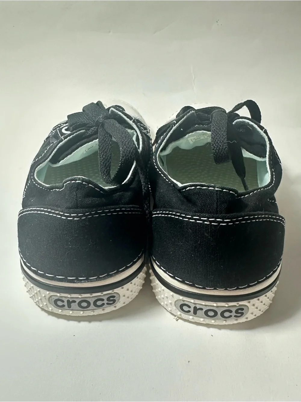 Crocs Hover Sneakers Black Canvas White Toecap Outsole J5 2013 Release 14797